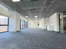 核心商圈写字楼直租|精装可配全套家具随时看