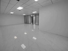 东部新城宁兴国贸大厦245平办公室,地铁口精装修