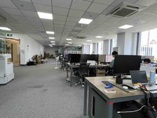 高新区智慧园490平办公室,双面采光,5个隔间欢迎咨询