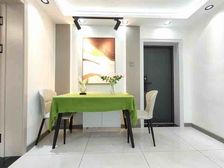 新华小区1楼有花园59平就精装