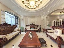 朋友的房子 湖景联排 精装保养好 南花园+三车位 随时签约