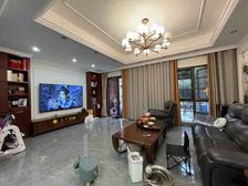 前后大花园 珠江城精装联排3+2 单层大实得400平308万