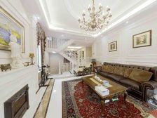 森林湖豪装联排 保养好前后双花园 中间位置 双车库房东急卖谈