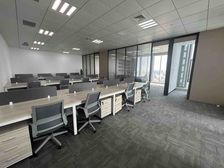 市中心云福出租精装带隔断全套家具面积253平360平