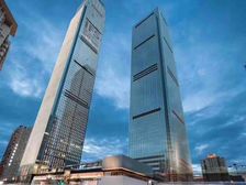 国金中心|双地铁|特价招租|258平拎包办公|双面采光江景