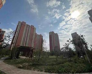 康璟家园 南北三居 新房370万 一二居室也在卖 急用钱