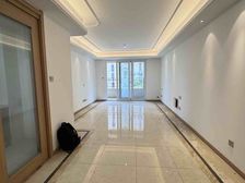 省锡中本部:次新小区全新精装未入住3个房间+一个衣帽间!