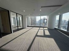 市中心出租精装带隔断东岭 苏宁面积90到198都有