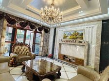 珑湖湾双拼别墅,豪华装修,保养不错,售价980!