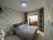 云兴本部房源尚景园两室急售!