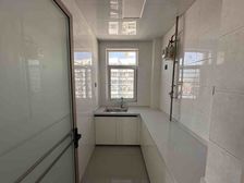 榕花街怡然城!电梯好楼层!老证带家具!单价5700一平