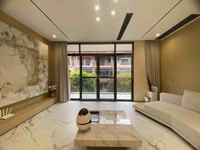 布莱顿3+1+1别墅,拎包入住,楼间距大,环境好