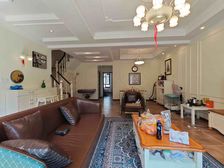 万达商圈旁精装电梯上叠别墅 简美风格 层层带露台 近轻轨