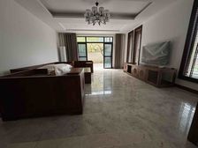 新城区别墅 上下4层 边户带院子 带车位 豪华精装