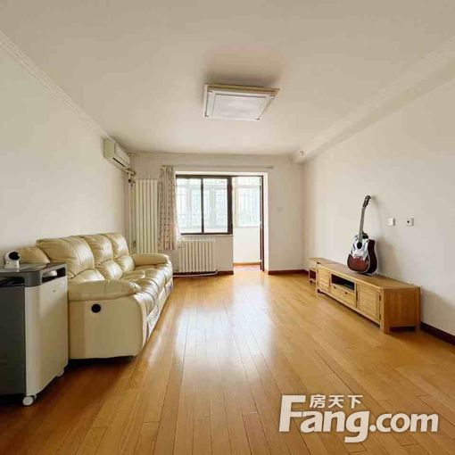 五道口学院路精装三居实图拍摄,价格美丽