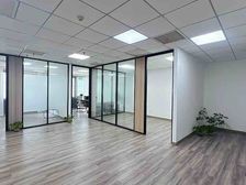 泰富广场170平办公室现成隔间送储物间 停车超方便