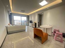 奥园翡翠澜湾 118平米四房 仅售210w 血亏200w出售