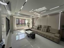 东南片区,法式园林小区,精装大三房,东南朝向