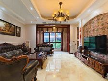 布莱顿精装联排别墅4+1结构 带花园露台阁楼地下室 还价就卖