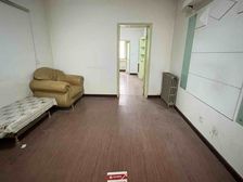 盛海公寓稀缺一楼,适合老人改善,不临街不把边,过户快