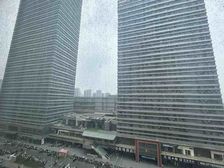 急急急!吾悦广场,200米距离,单价6000多。房东包税