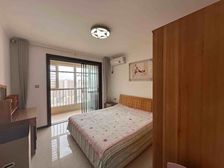 四中!新苑小学!精装修带家具家电!老证!