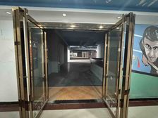 683方临街大空间 适合办公/美容美发健身桌球 出租