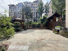 华宇龙湾洋房底跃 单层150平 带前后花园露台地下室 送车位