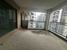 塘厦大平层看湖又东南向的当选银湖山庄4期216平