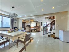 府翰苑东区小高层顶楼复式,保养很好,可以拎包入住