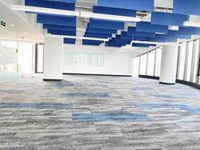 国贸紧邻万通世纪财富中心整层1千平纯写甲方直租有两个阳台