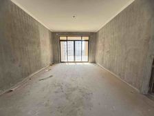 红谷新城五期电梯房 稀!缺毛坯三房2卫 南北通透 好楼层