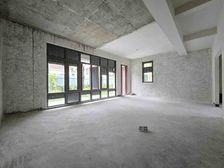 东郊四季边套联排289平5房3200万送100平花园送地下室