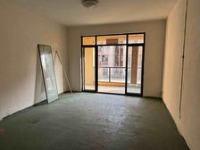 可做四房 赠送入户花园 电梯花园洋房 好楼层 50就卖!