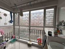 六中!中间楼层!老证!业主自住房可拎包入住!