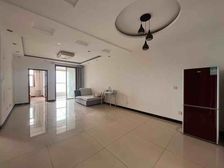 东方太阳城四期总高11层小洋房的中间楼层 老证一梯两户