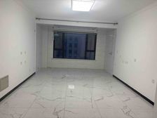 看摩天轮 米兰印象北区中间楼层 老证带负一大储间