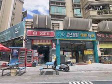 小区出入口商铺 租 9000 售 280w