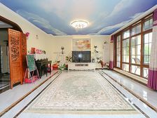 保利垄上4室2厅精装修