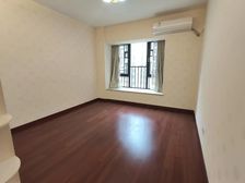 送车位,230万可售,豪装未住过,实景图,楼层位置好,没个税