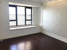 豪装全新没入住,楼层位置好,南向,甲A级房源,诚心出售