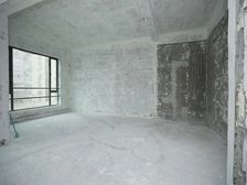 上青佳园 231平5居 南向简装修