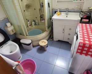 关爱小区北区2室1厅1卫南朝向95.0万元/套出售