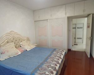 何家佳苑南区3室2厅2卫南朝向258.0万元/套出售
