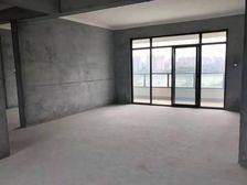 姚江湾5室2厅3卫南朝向920.0万元/套出售