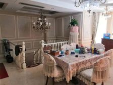 秋实景峰汇 前排一楼带院 有房本 接受贷款