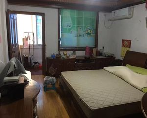 四眼契+七中1表生 土地巷 精装 清爽 中层 急售 捡漏 !