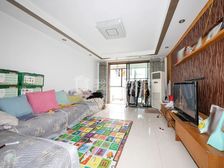 鸿锦新苑,多层顶复,带露台,实用面积大,带车库,满五年