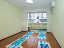 普陀区光新石泉新村1室1厅