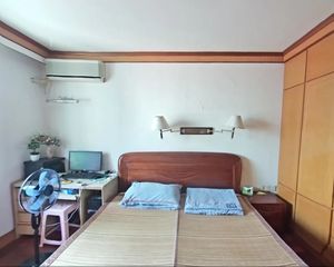 中山小区3室3厅2卫南朝向208.0万元/套出售